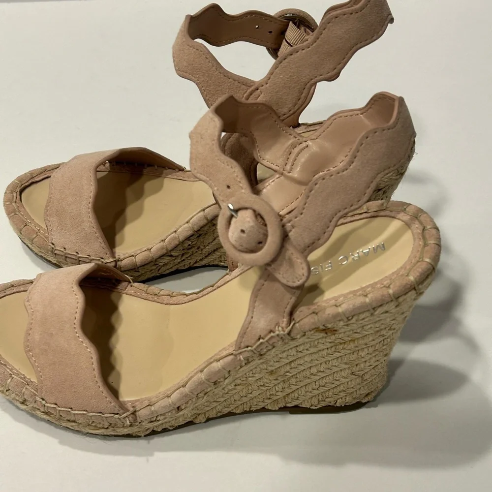 MARC FISHER wedges - size 9.5‎